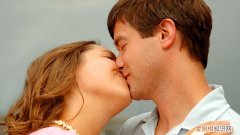 女人生过孩子之后月经会有什么变化？这一点很多女性都有，女人生了孩子会有哪些变化