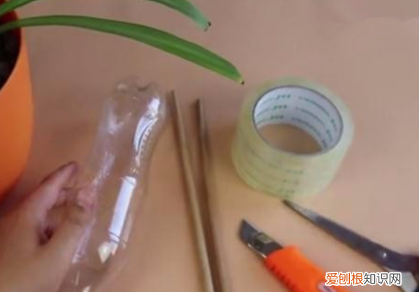怎样自制一个自动浇水器，自动浇花器制作方法及原理