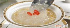 更年期吃燕窝的功效与作用 更年期吃燕窝有什么功效与作用