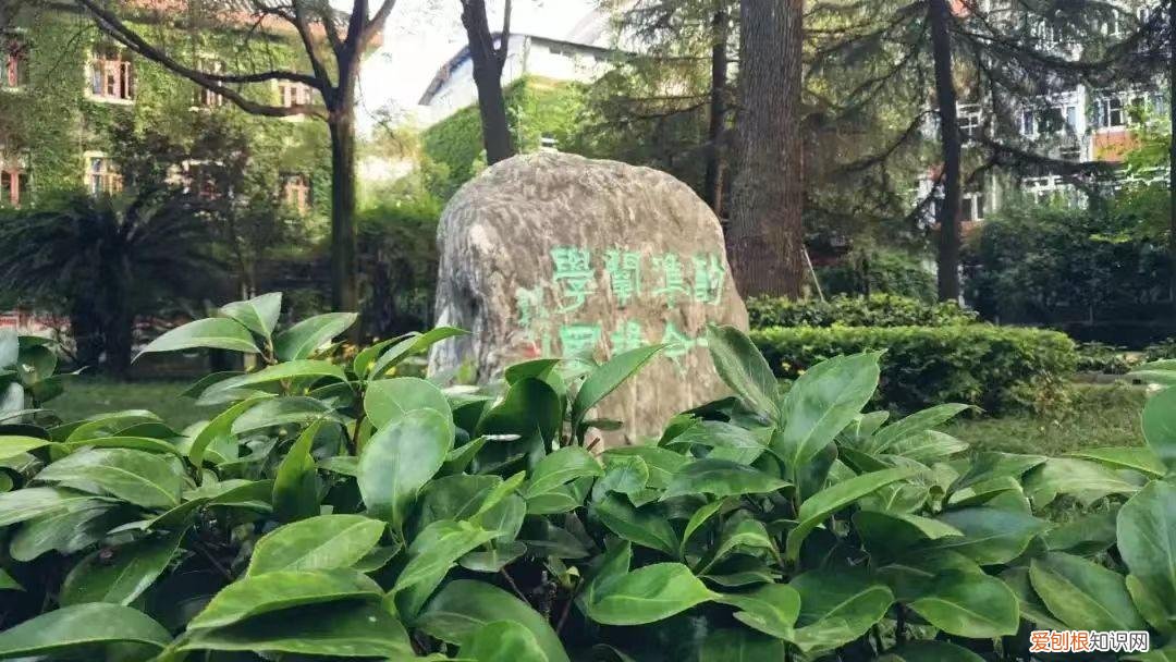 请家长谈一谈自己培养孩子自信心的方法，孩子缺乏自信心影响孩子学习和未来，可从这十个方面进行培养