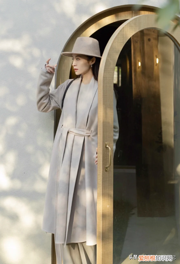 女生穿什么衣服显白显瘦显高