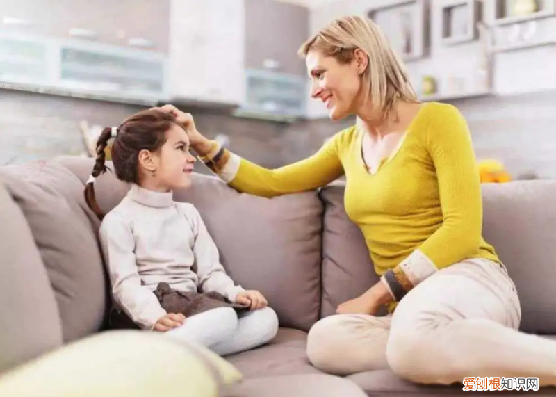 如何培养自信的孩子方法，孩子不自信怎么办？家长这样做让孩子变自信！