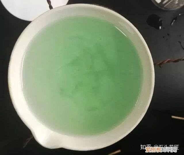 养花窍门儿，养花很简单，看懂这4个“信号”，就知道怎么养好了