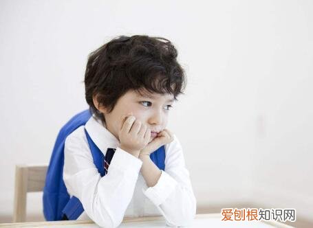 如何改善孩子的性格内向,孩子性格胆小内向 如何能让孩子变得开朗自信起来