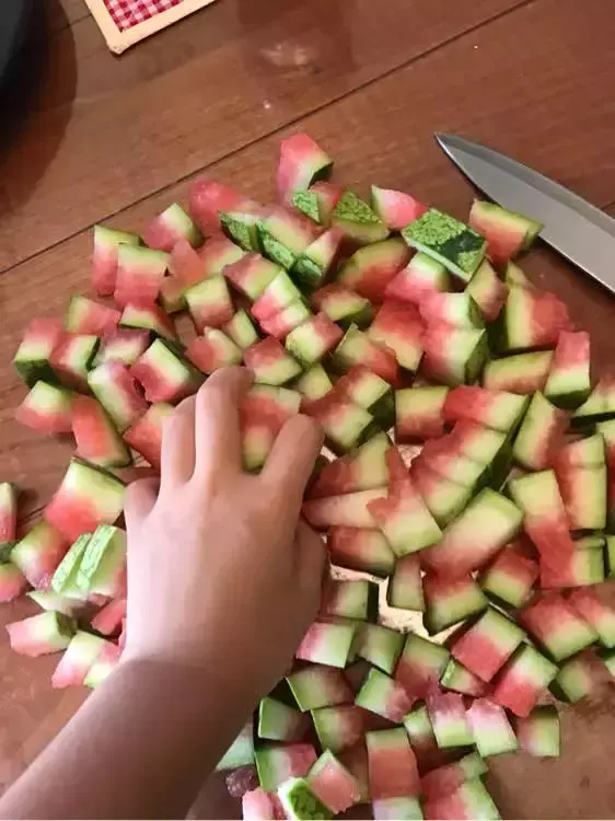 什么花好养不用总浇水,王大爷养花,只浇一种水,花肥没买过,偏偏盆盆都很旺