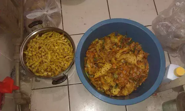 什么花好养不用总浇水,王大爷养花,只浇一种水,花肥没买过,偏偏盆盆都很旺