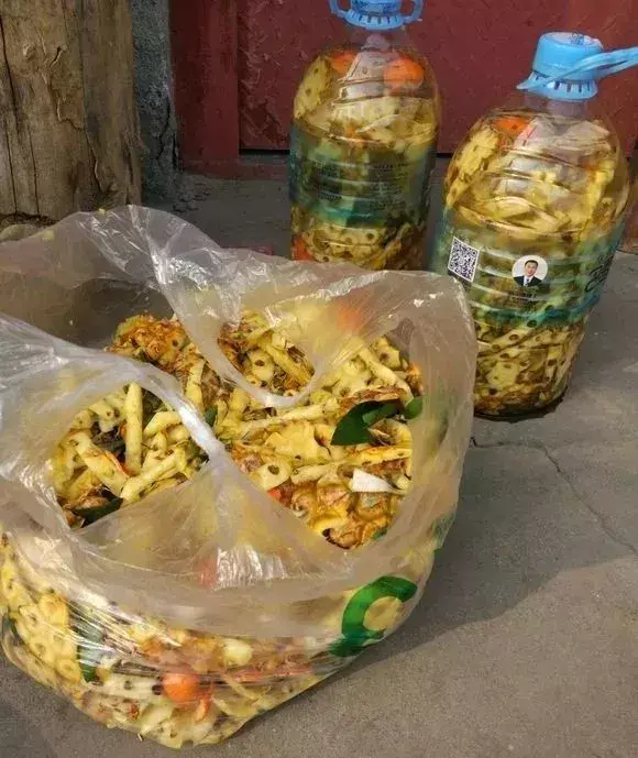 什么花好养不用总浇水,王大爷养花,只浇一种水,花肥没买过,偏偏盆盆都很旺