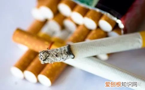 日常生活中的化学小知识手抄报，这些生活中的化学小常识，知道15个以上算你厉害！