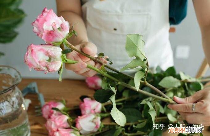 鲜花能存放几天，鲜花收到后怎么养可以开得更久？