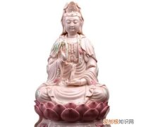 观音坐莲是什么意思是，观音坐在莲花上的寓意