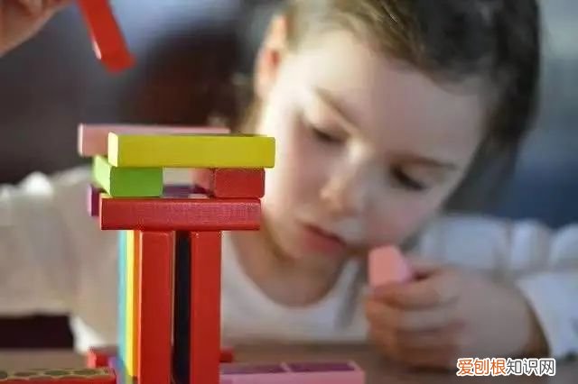 如果增强孩子的自信心，让孩子内心富足，自信又勇敢 ！