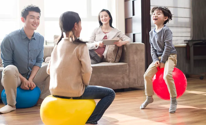 如何培养孩子人际交往关系，如何从小培养孩子的“人际交往”，让孩子上学后更有“人缘儿”？