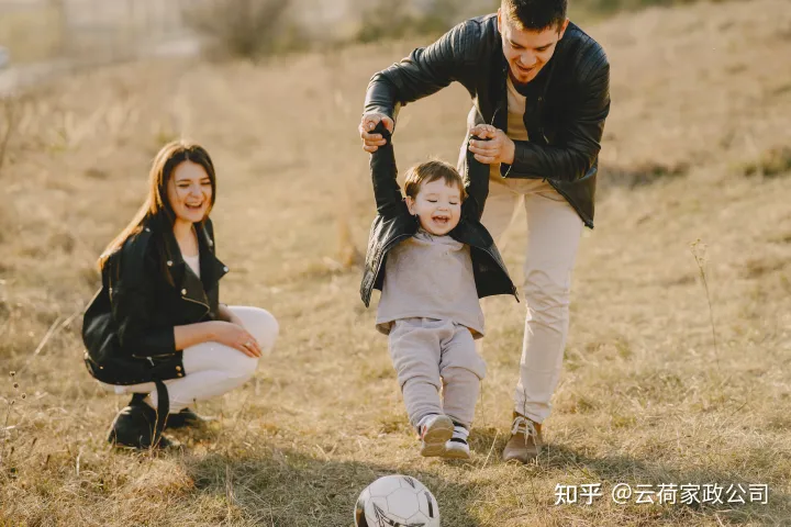 提升小孩自信的方法，28个方法，从小养成宝宝自信心