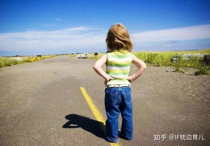 怎样提升孩子的自信，怎么才能让孩子越来越自信？从五方面入手，培养身心健康的娃