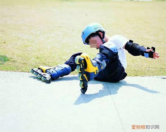 培养自信的孩子,家长需要知道的20件事情，如何培养一个充满自信的孩子？家长常说这三句话，他会越来越自信