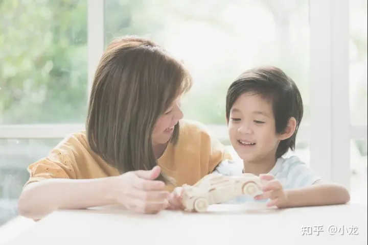 鼓励孩子常说这四句话,他会越来越自信，鼓励孩子常说这4句话，他会越来越自信