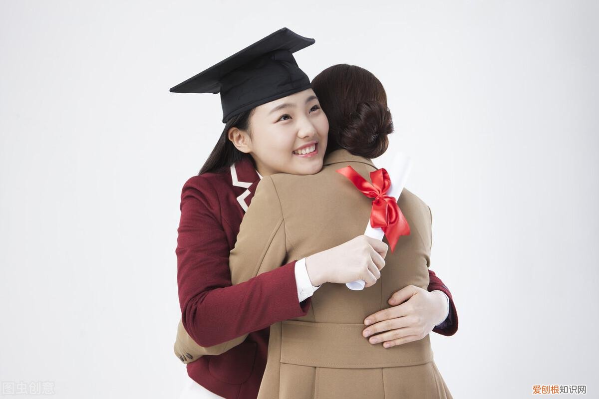 孩子的自信如何培养，怎样培养孩子的自信？聪明家长只4招，就养出自信不自负的好孩子
