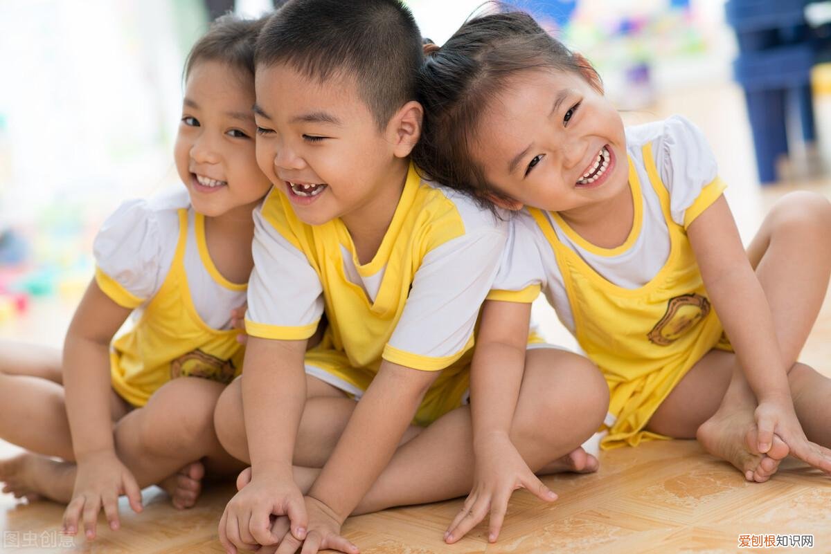 孩子的自信如何培养，怎样培养孩子的自信？聪明家长只4招，就养出自信不自负的好孩子