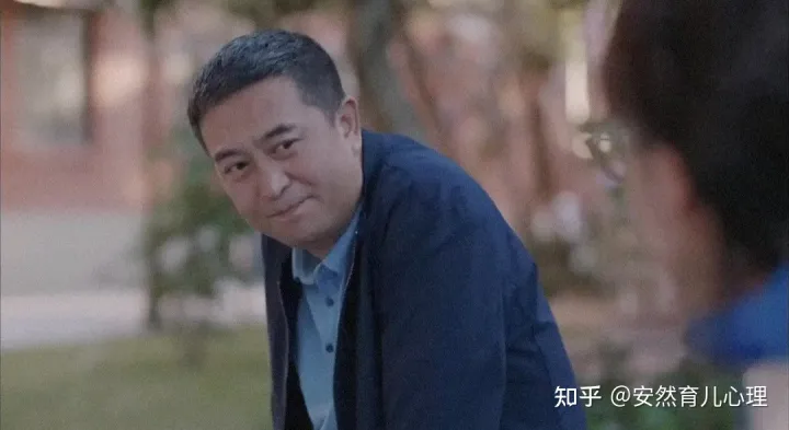 5岁小朋友胆子小缺乏自信心，5 岁男孩子胆小、不自信，怎么培养他成为勇敢、胆大、自信的男子汉?