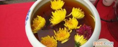 菊花泡酒的功效与作用机理 菊花泡酒有什么作用与功效