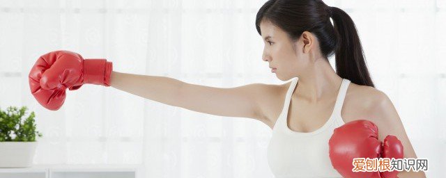如何练好拳击的基本拳法 怎样才能练好拳击《练好拳击的技巧》