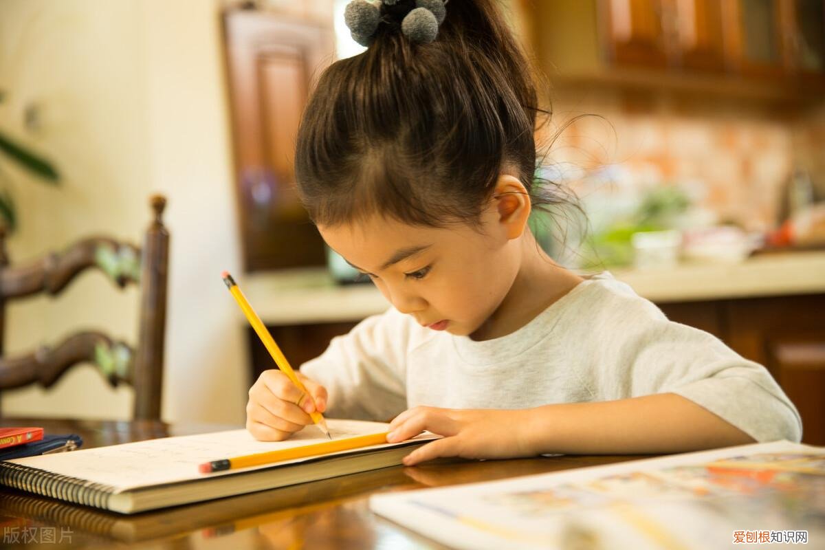 小孩学什么可以培养专注力,班主任:要想孩子学习好,专注力和内驱力不可少,内附方法