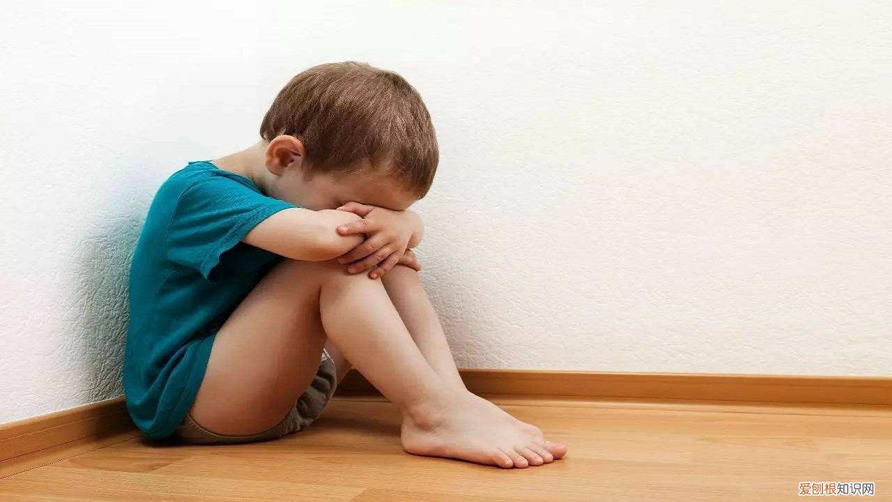 为什么总有人拿宠物跟父母比，为啥有人对宠物比对父母还好？知乎2万高赞的答案，揭露家庭困境