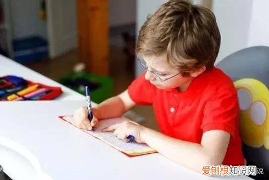 孩子专注力如何提升，孩子专注力差？学霸妈妈透露四个提升专注力的好方法，亲测很实用