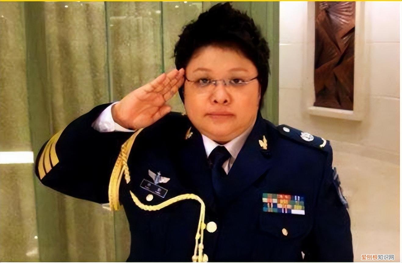 两杠一星是什么军衔