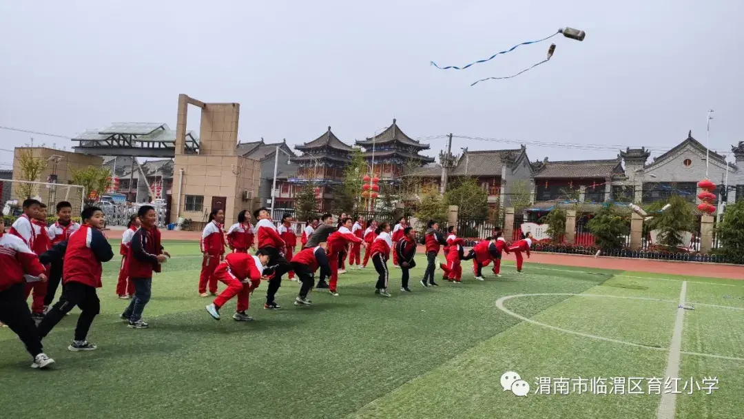 「育红小学?共同体」音体美学以致“趣”共同体凝心聚力