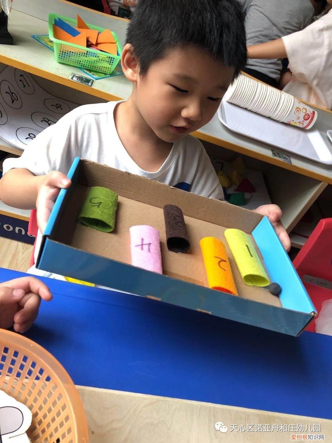 巧手变变变教案大班健康，巧手变变变 玩出新花样——诺亚舟和庄幼儿园自制区域玩教具活动