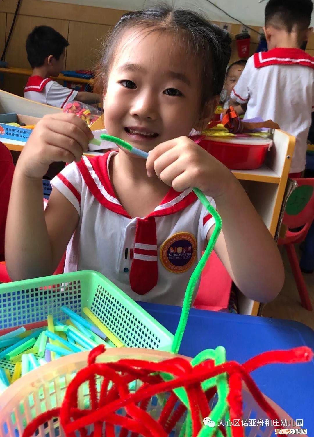巧手变变变教案大班健康，巧手变变变 玩出新花样——诺亚舟和庄幼儿园自制区域玩教具活动
