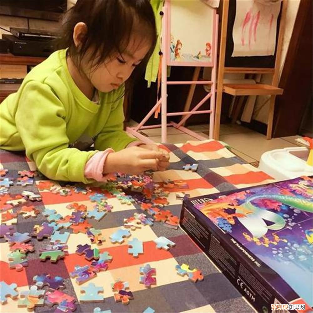 这样培养孩子的专注力英语，培养孩子专注力，从婴幼儿时期抓起，让孩子“玩得好”才能更专注