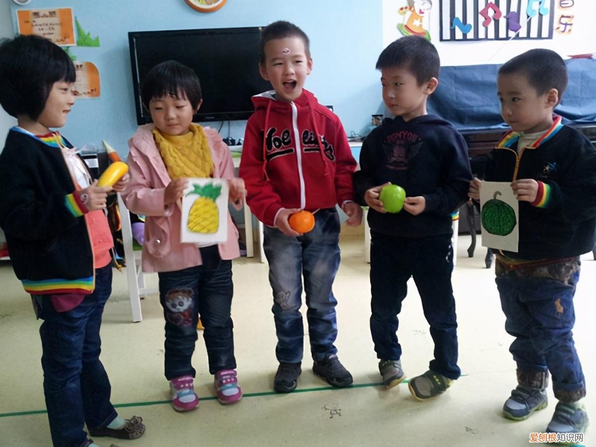 怎样提升孩子的专注力和能力，如何提升娃的专注力？家长每天陪宝宝半小时，孩子专注力大不同