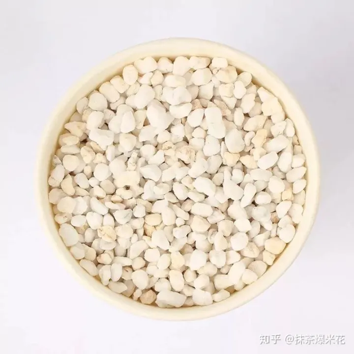 3 养花需要珍珠岩吗，【养花必看】园艺小知识——珍珠岩