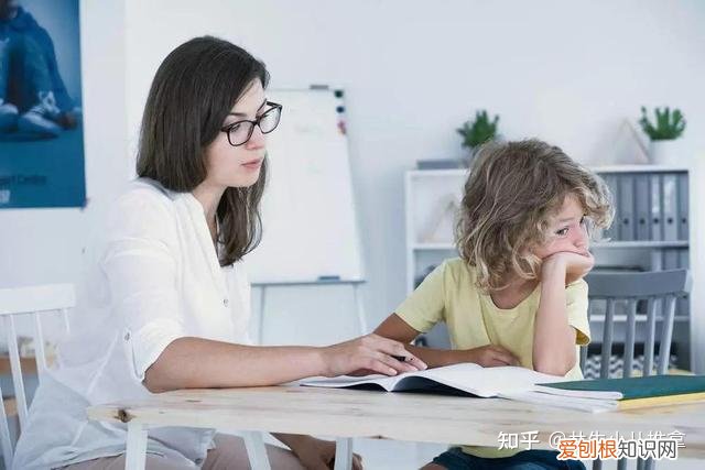 怎样来培养孩子的专注力，如何培养孩子的专注力？3个简单易行有效的方法，赶紧尝试一下吧