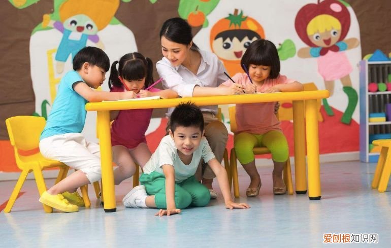 孩子刚上幼儿园,三天两头哭闹不想去?三招助家长搞定分离焦虑,孩子第三天上幼儿园哭闹不止
