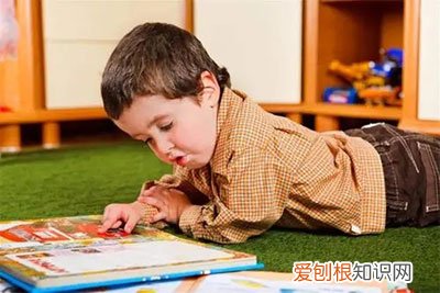 5岁前“多识字和仅读书”的孩子,上小学后的学习成绩有多大?,孩子多大开始学识字