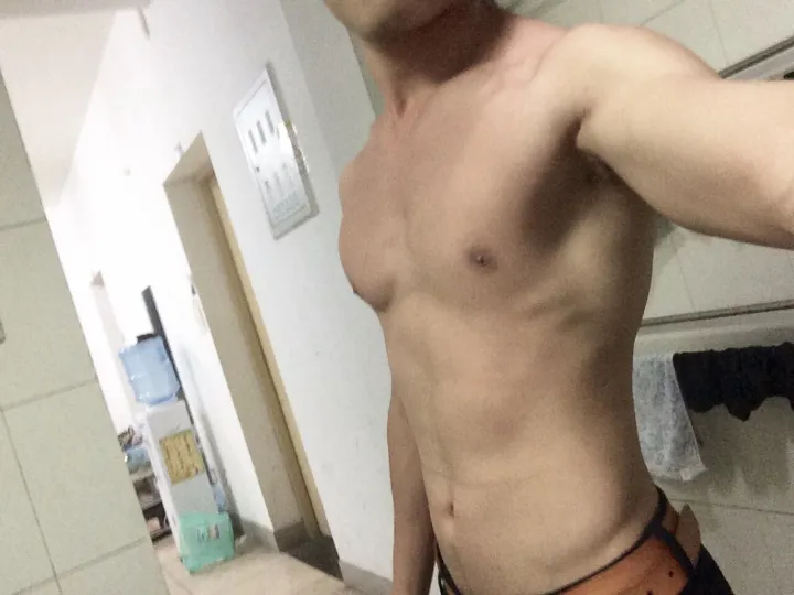 做自己喜欢做的事,变得优秀，为了让自己更优秀，你坚持做了哪些事情？