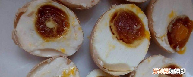 常吃咸鸡蛋有什么害处 吃咸鸡蛋的好处与坏处