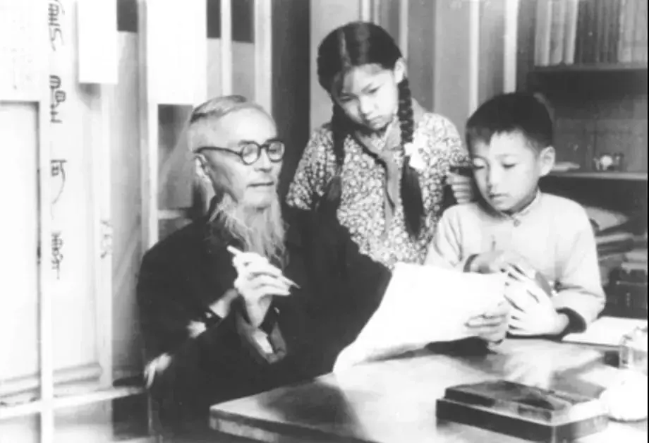 爸爸的一张画，他是7个孩子的爸爸，用画笔记录下的“育儿日记”，治愈无数人