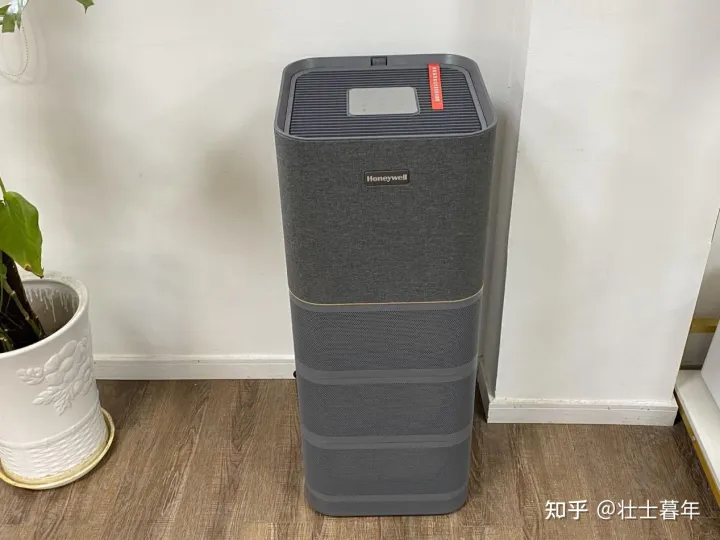 做消毒工作怎样防护眼睛，春节假期如何做好个人防护？空气消毒机消毒杀菌是智商税吗？舒乐氏、霍尼韦尔、飞利浦、格力多款热门机器测评推荐