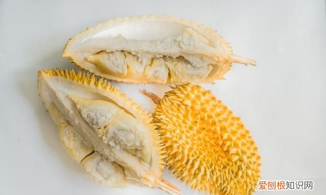 榴莲又苦又酸是坏了吗 榴莲有点酸味是怎么回事