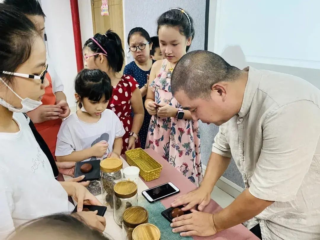 文明实践文化活动,文明实践送到家!多彩活动点亮未成年人假期生活