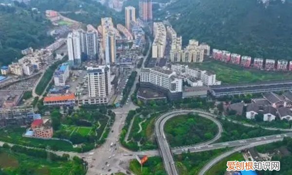 贵州关岭县属于哪个市，安顺市关岭甘蔗生产基地在哪里啊