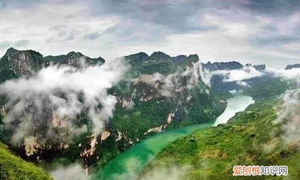 贵州关岭县属于哪个市，安顺市关岭甘蔗生产基地在哪里啊