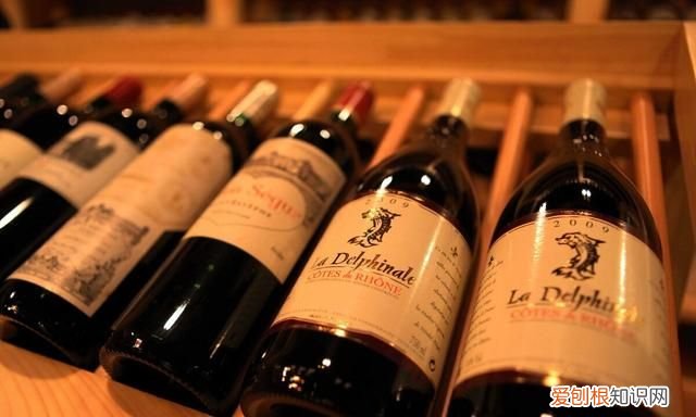 买红酒怎么选择比较好 买红酒怎样挑选真正的红酒