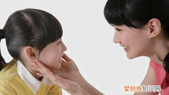 宝宝说话晚怎么训练，2岁小孩不会说话正常吗
