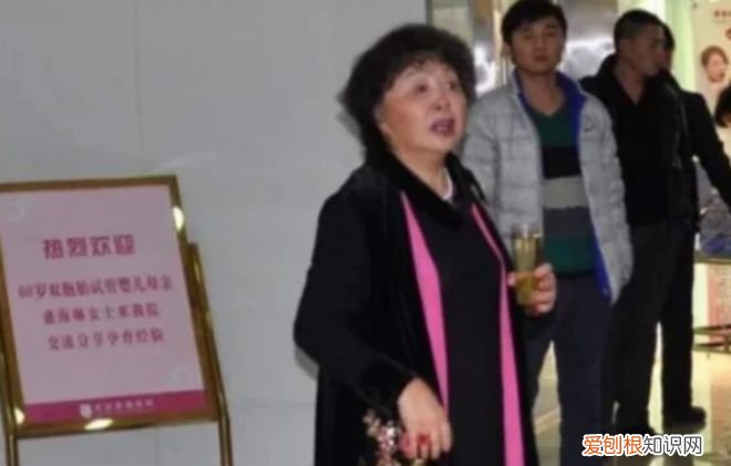 当年不顾一切生下双胞胎的60岁老人，如今变成了这样，网友：意料之中，69岁老太太生一对双胞胎