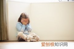 两岁宝宝手心脚心发热怎么回事 ，宝宝手心脚心发热怎么回事什么原因